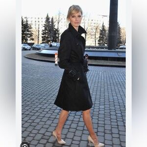 Burberry authentic classic plaid black coat USA 8 M